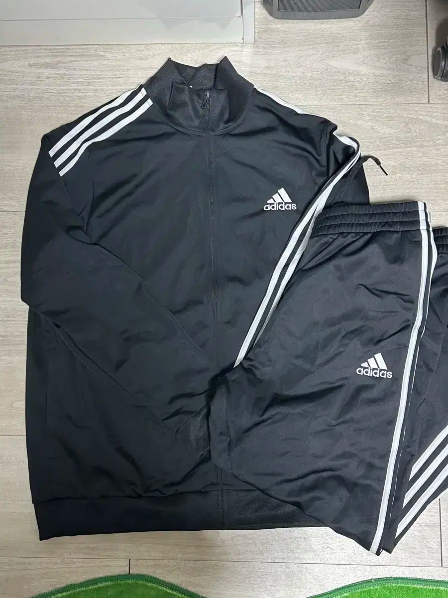 adidas アディダス オリジナル ジャージ 上下セット セット