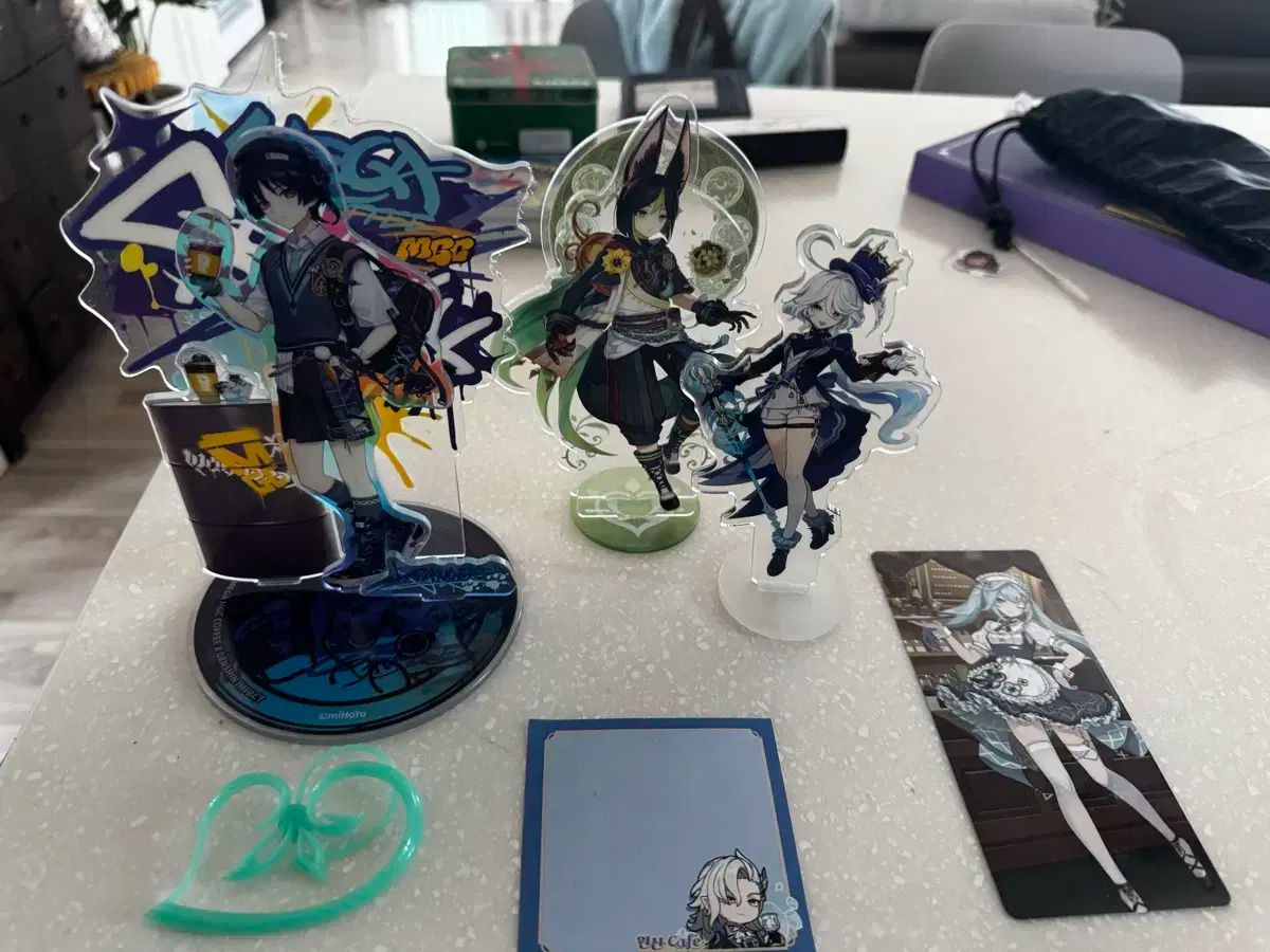 原神 グッズ まとめ売り 原神/楓原万葉/缶バッチ/タペストリー