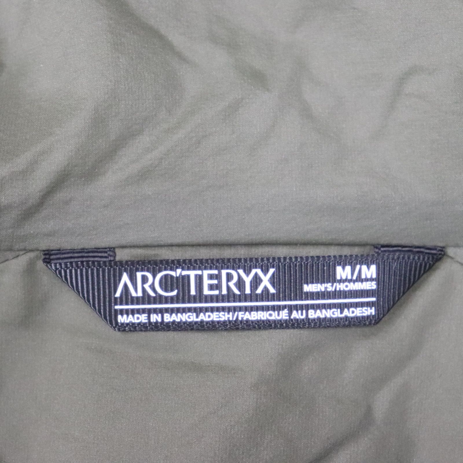 ITEPI2YX21O4 未使用 ARC'TERYX アークテリクス ATOM HOODY ITEPI2YX21O4 未使用 ARC'TERYX アークテリクス ATOM HOODY