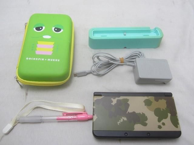 ゲーム ニンテンドー3DS 本体 KTR-001 ブラック 動作品 充電器 充電スタンド付き