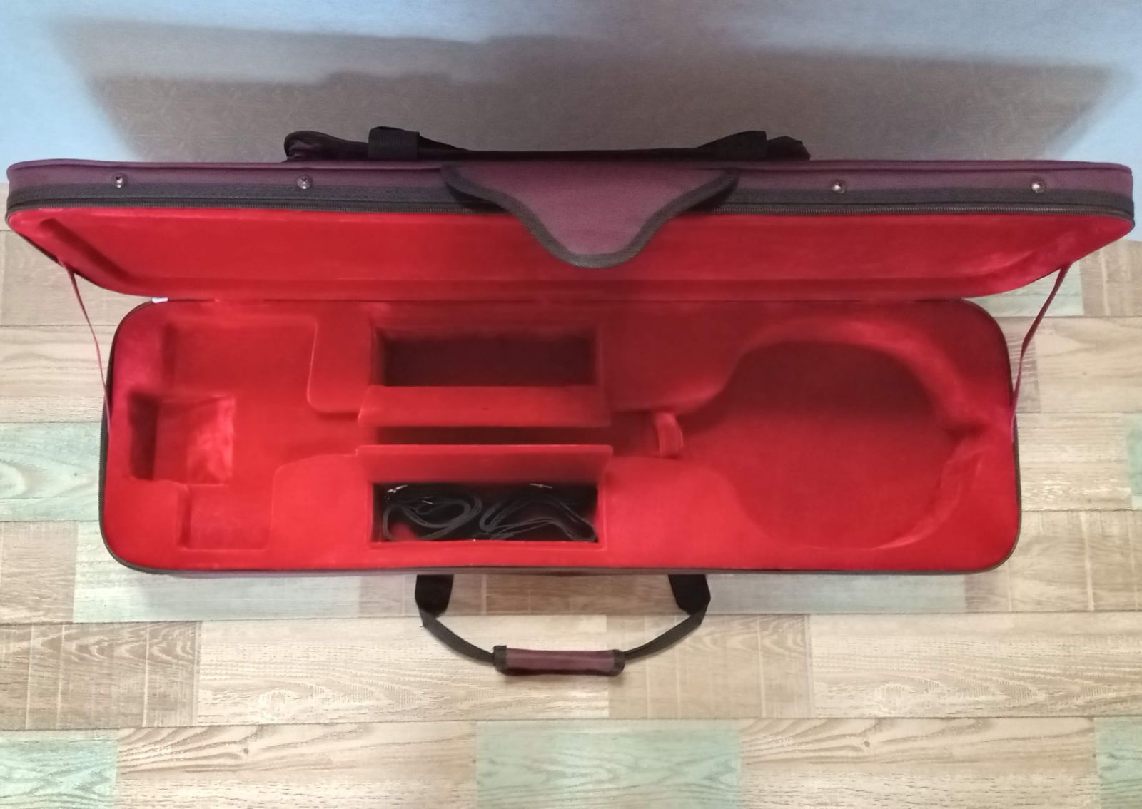 セミハードケース