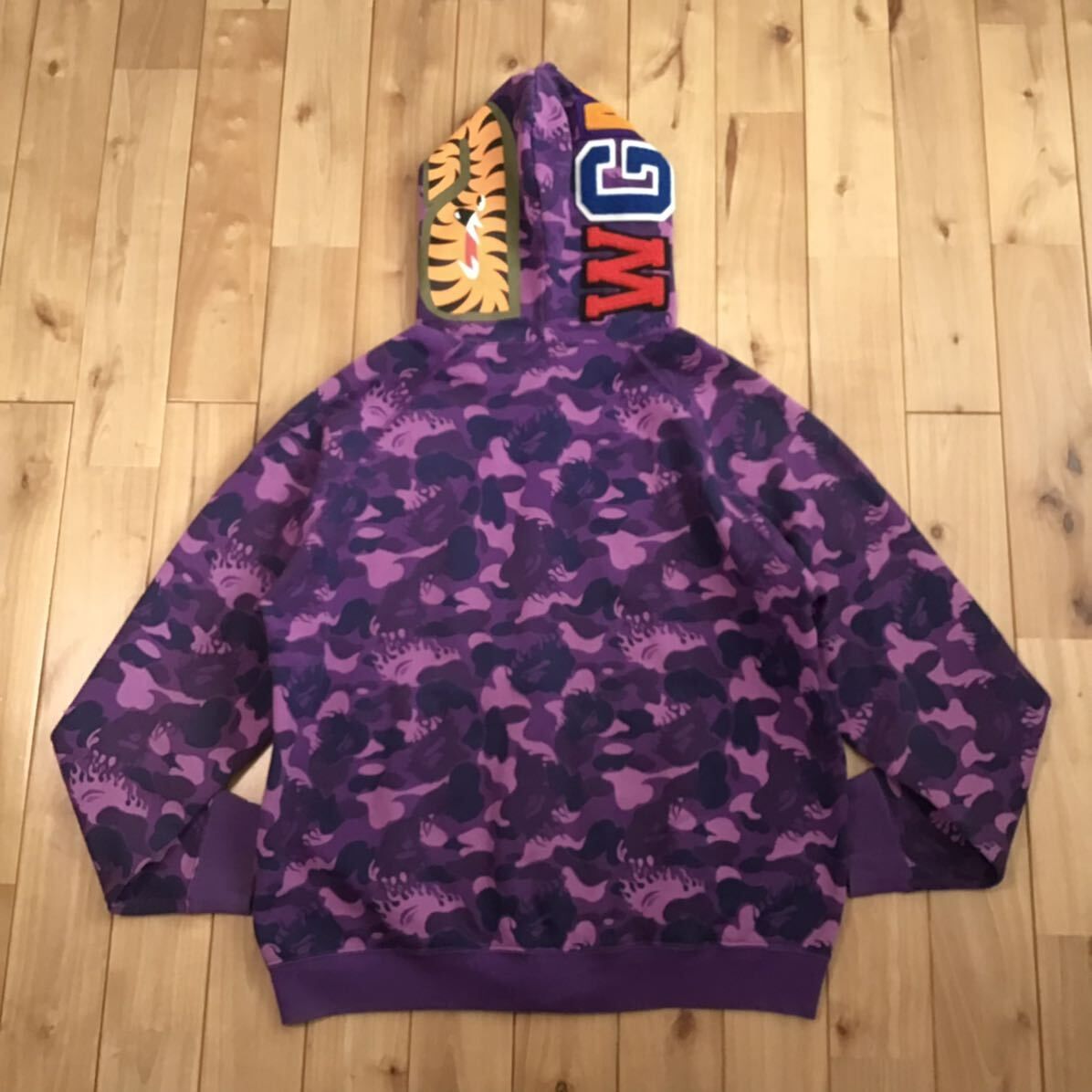 ☆ムック限定☆ Fire camo シャーク パーカー Mサイズ shark full zip  