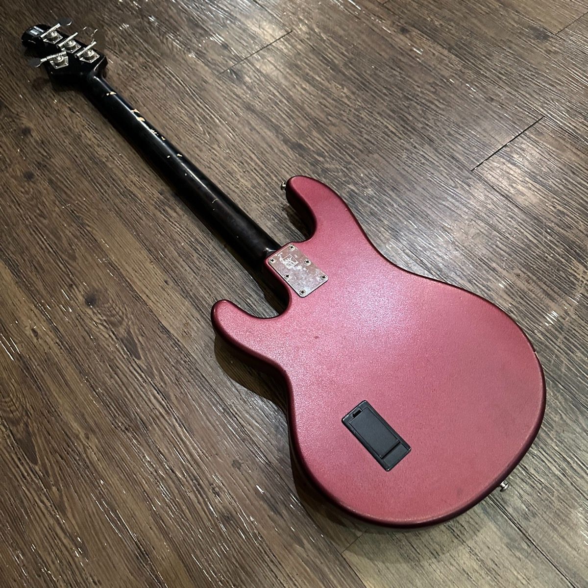 Music Man SUB 4 USA 2 EQ 2003年製 Ernie Ball ミュージックマン