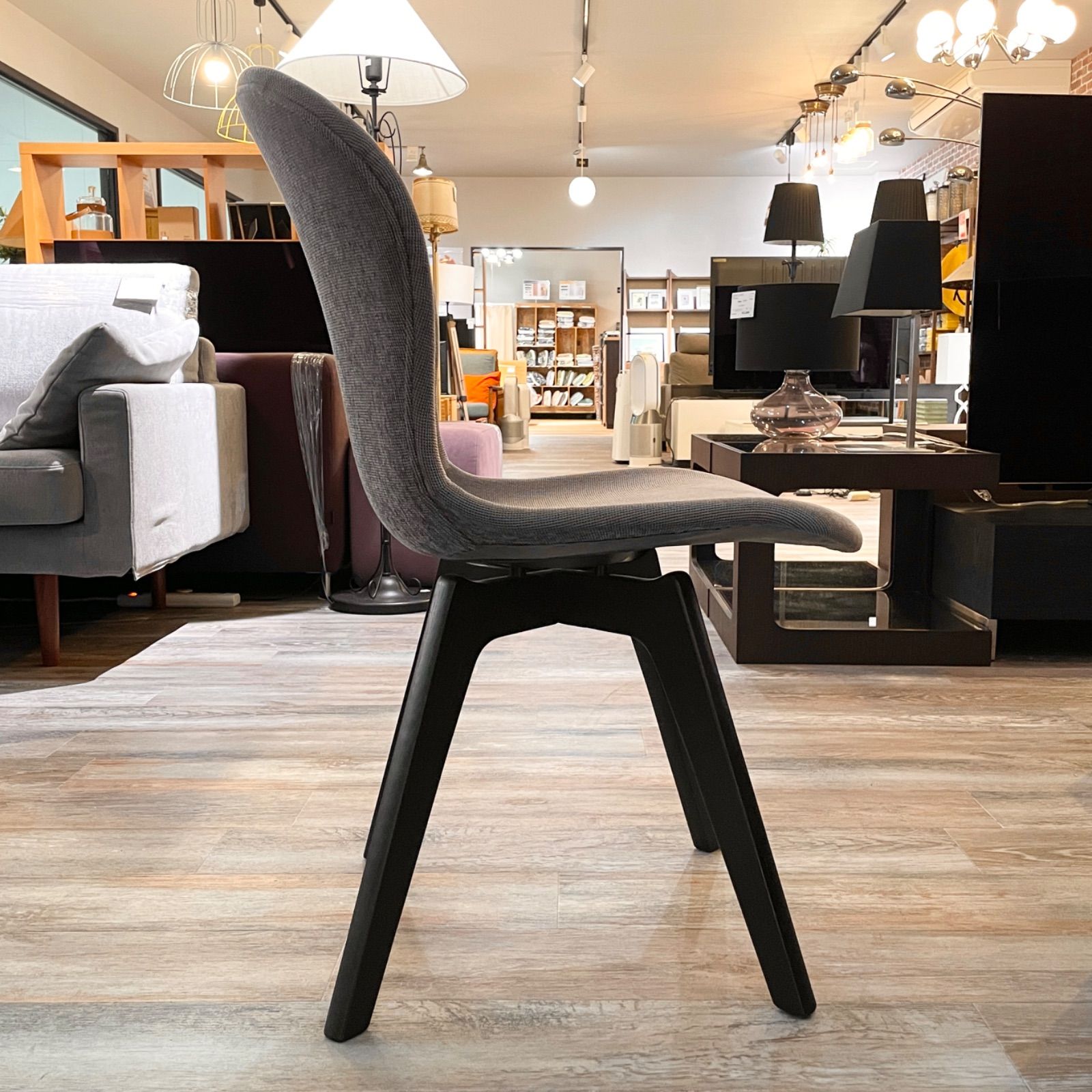 C-07046 BoConcept ダイニングチェア ADELAIDE ボーコンセプト アデレード アームレスチェア 送料込み 全国配送