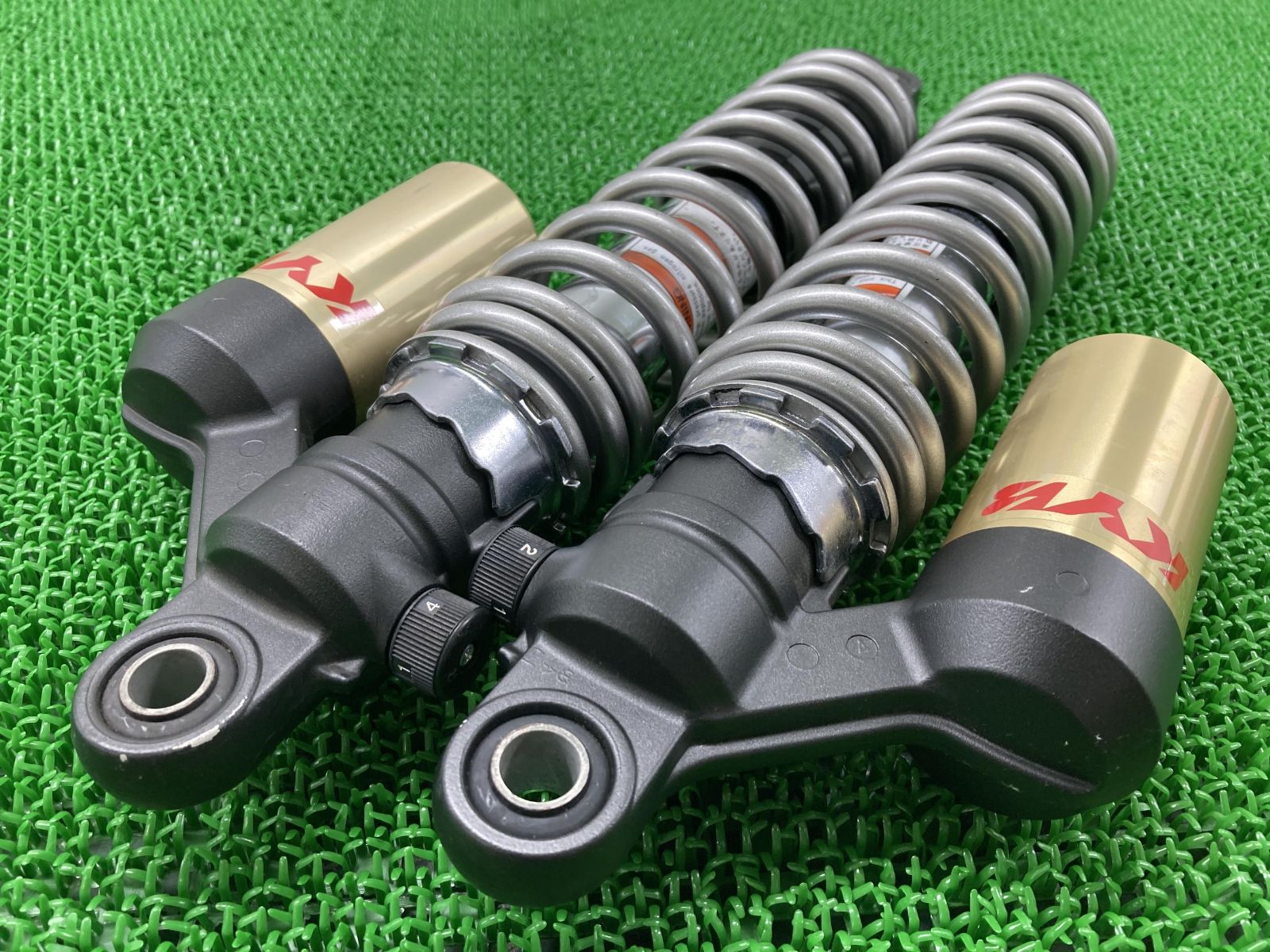 ZRX1200ダエグ リアサスペンション 左右 カワサキ 純正 中古 ZRT20D