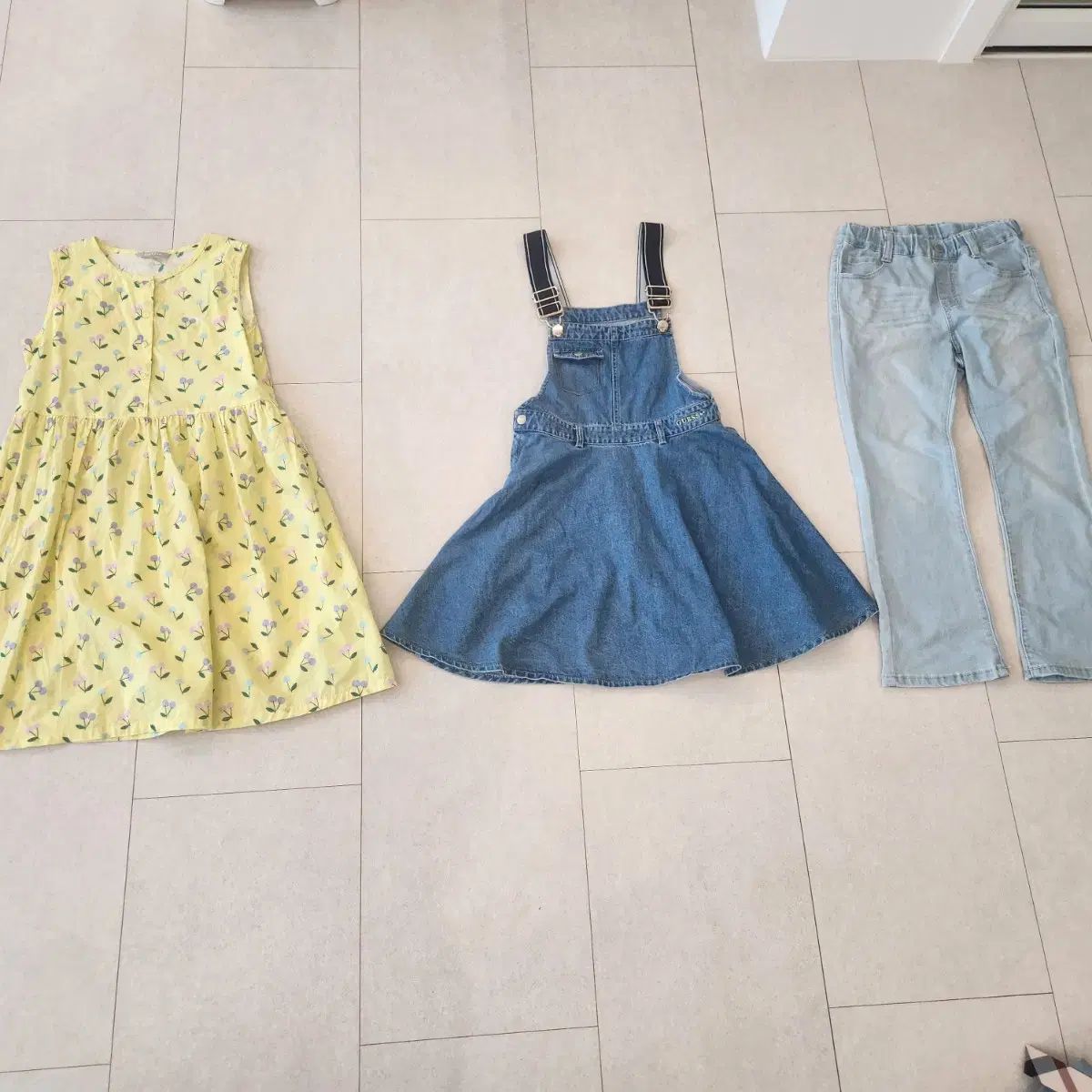 未使用★guessゲス デニムワンピース　M ブルー 未使用☆guessゲス デニムワンピース M ブルー - メルカリ