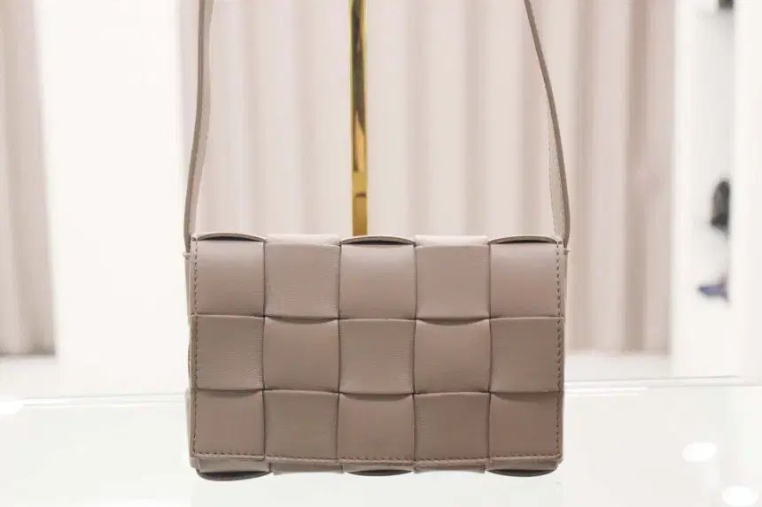 Bottega Veneta ボッテガヴェネタ カセット スモール トープグレー クロスバッグ 730848 フルセット