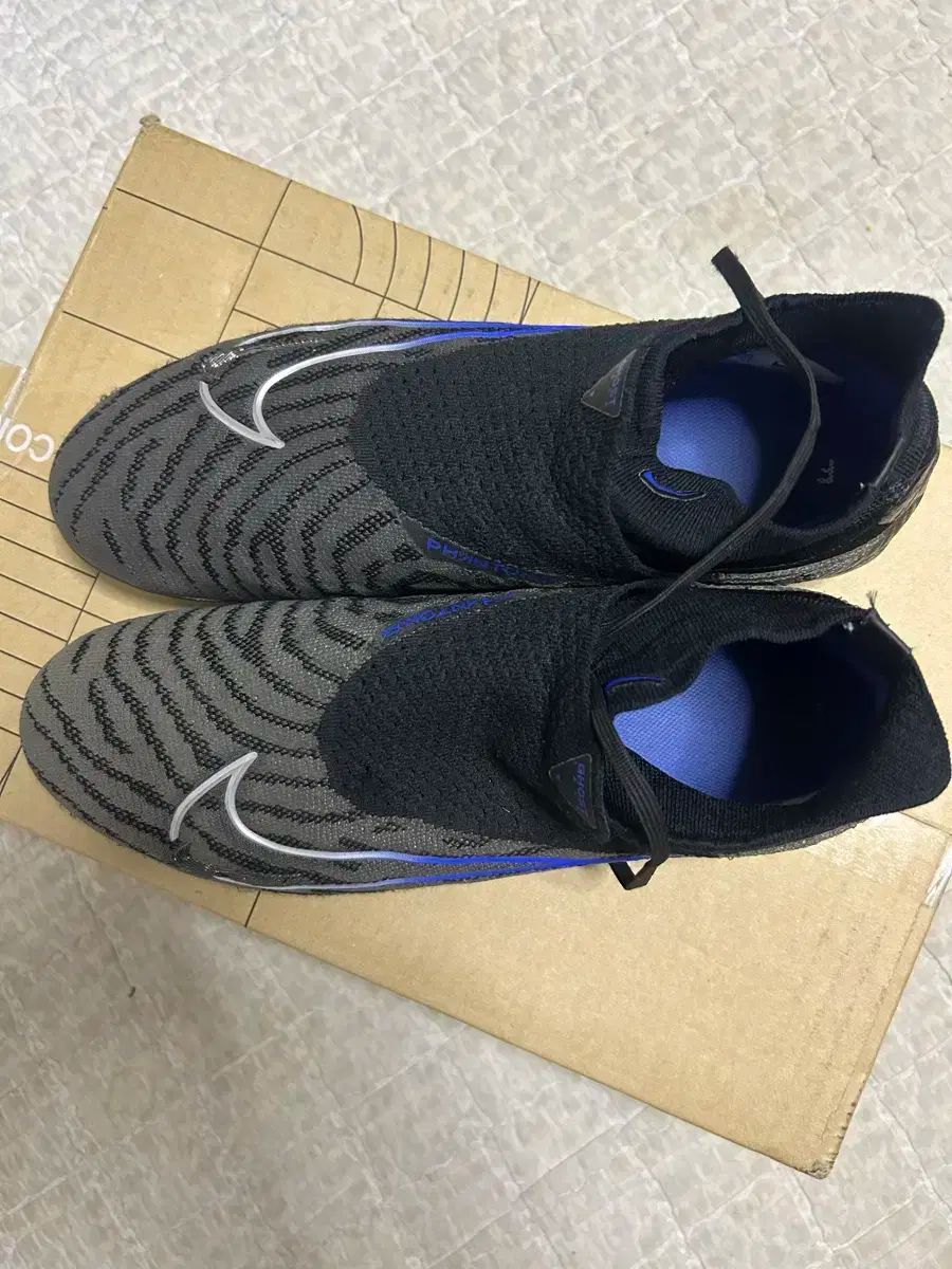 最終値下げ❗️ 廃盤レア✨　NIKE ファントムgx 定価31000円 新品 激レア 廃盤カラー ナイキ ファントム GX エリート AG-PRO