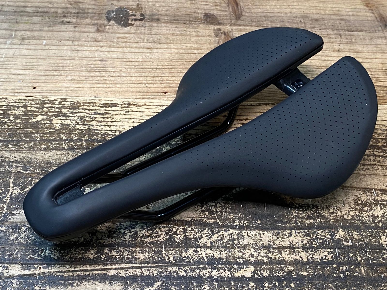 JG071 ボントレガー BONTRAGER AEOLUS COMP サドル 黒 155mm