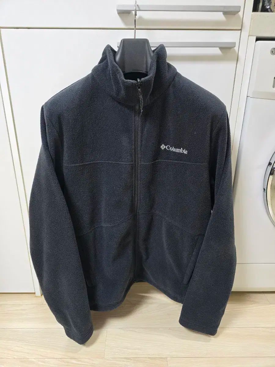 ウィンドブレーカー フロス