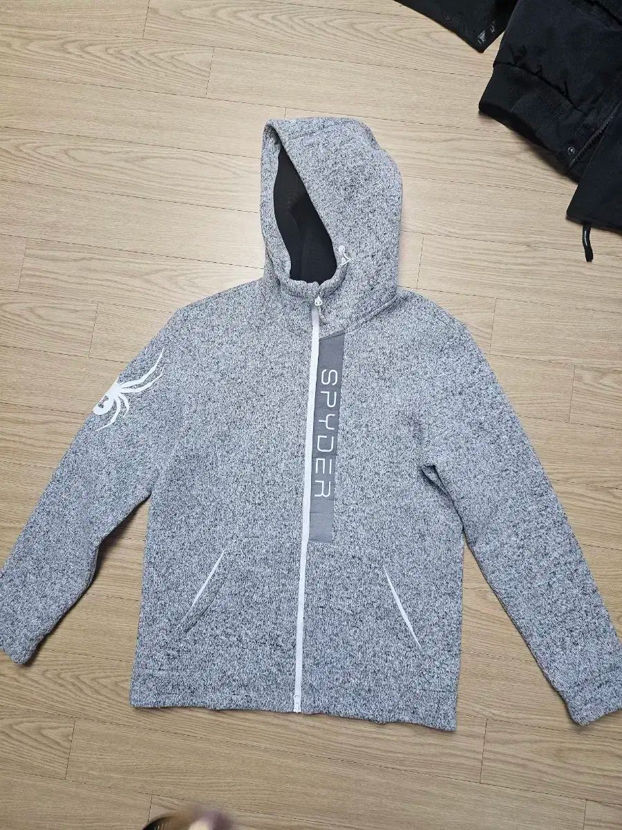 SPYDER(スパイダー) フード ジップアップ