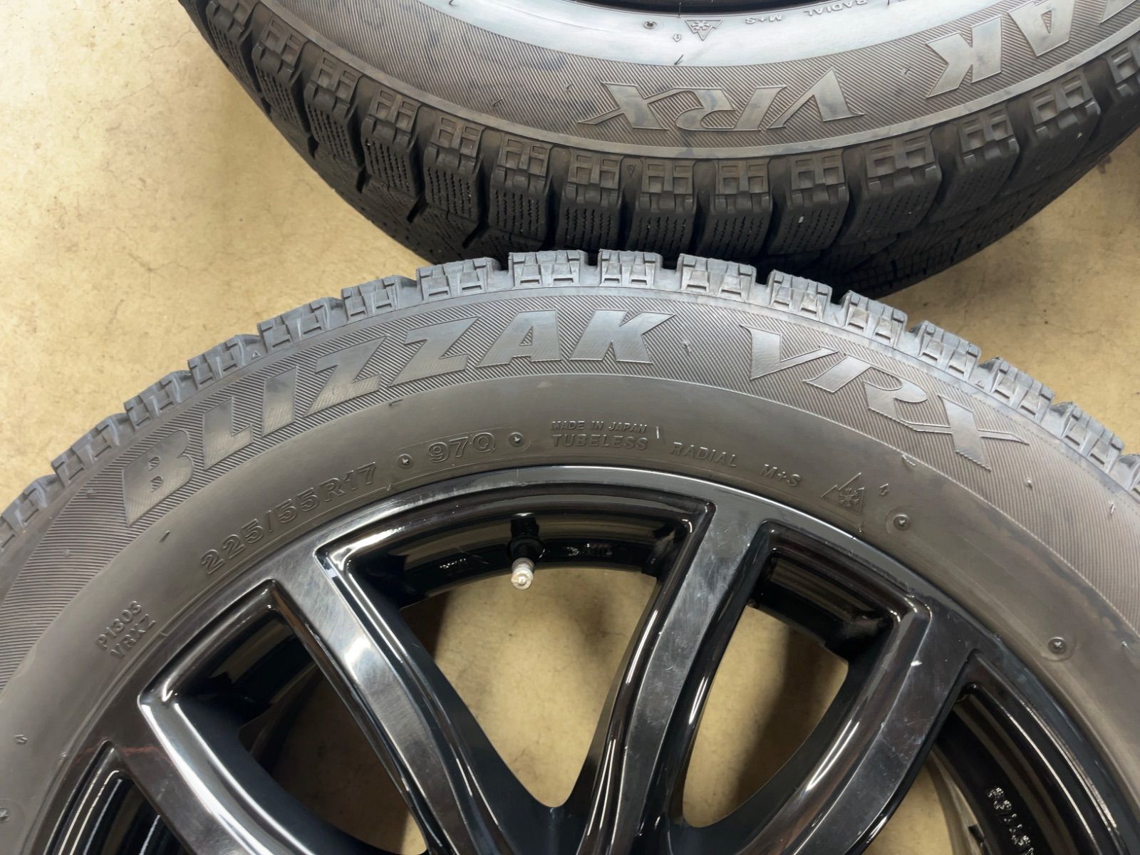 人気ブランドの新作も！ BMW X1 F48 X2 F39 ブラック VRX 17インチ 4本セット