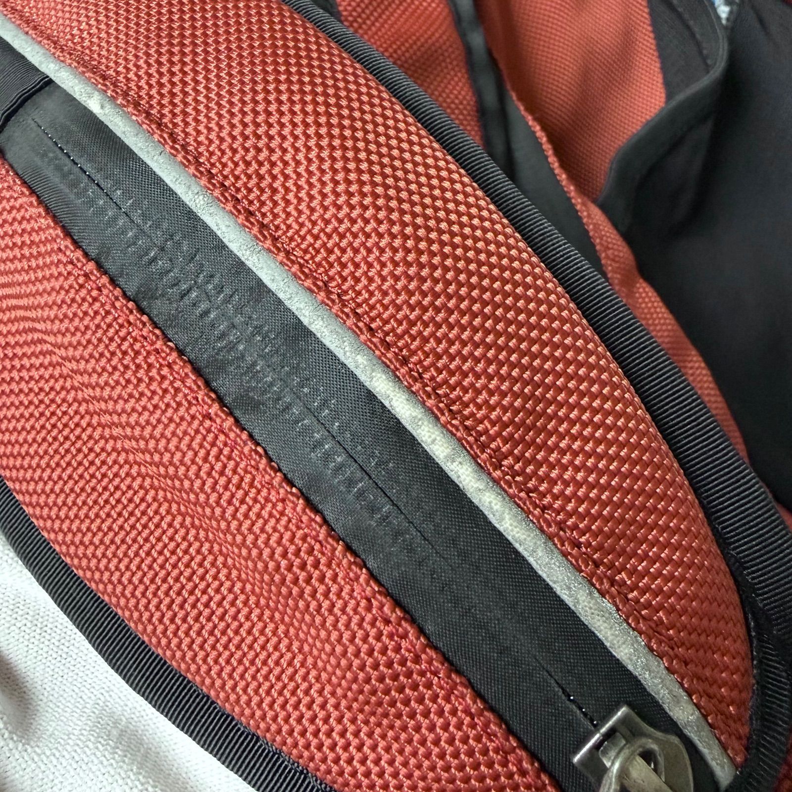 Patagonia パタゴニア ATOM Sling Bag ワンショルダーバック アトム 