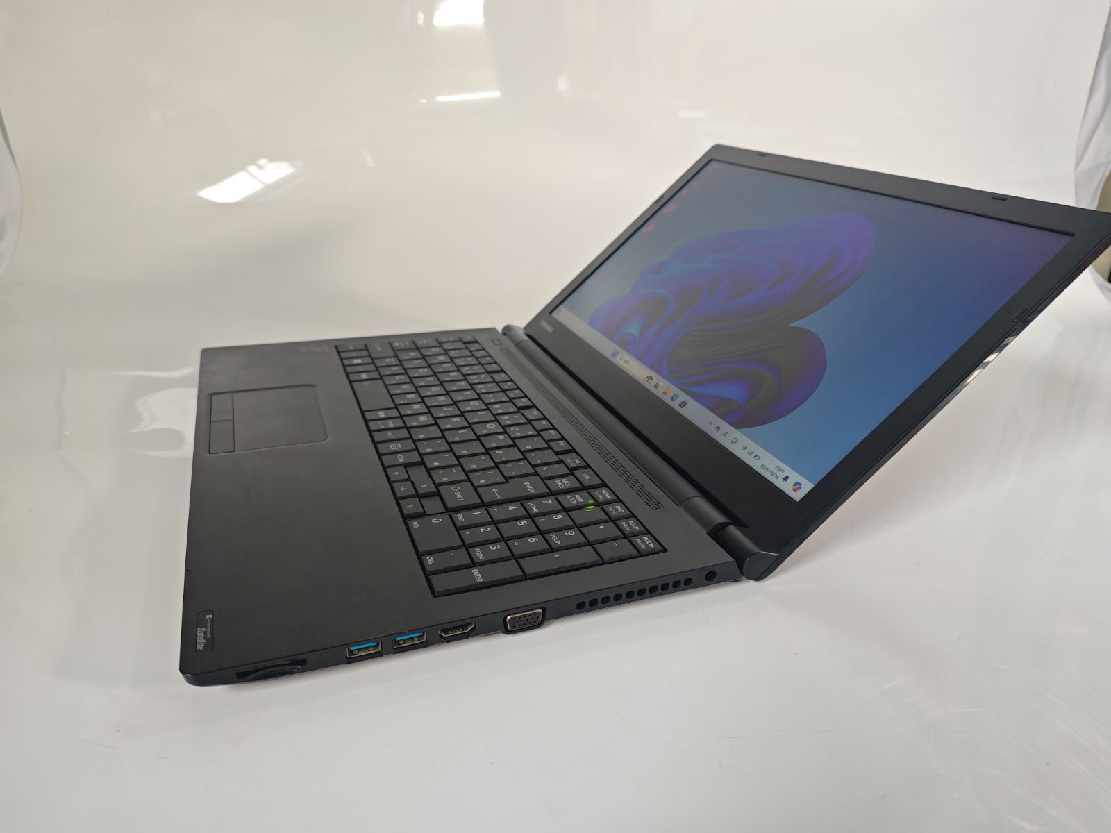M119-TOSHIBA Dynabook B35|Y Intel Core i5-5200U 8GB 256GB