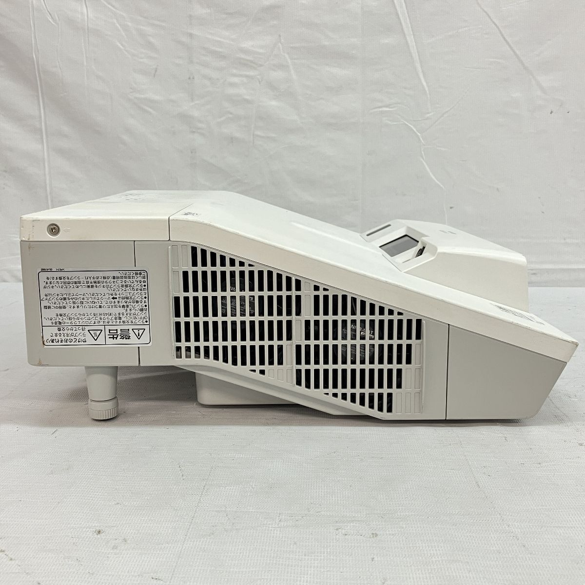 日立★超短焦点プロジェクター★CP-TW3005★A-004 HITACHI 超短焦点プロジェクター CP-TW3005