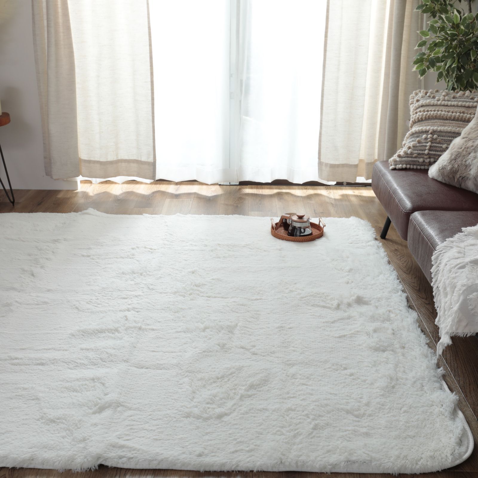 シフォン グラムスタイル スノー IV 190x190cm ｜ 公式通販 公式BtoB卸サイト 80x190cm 「GSCD300123」の商品 ラグ スノーの通販 大人気！洗えるスベリ止め付きマイクロファイバーロングシャギーラグ 1300×1900mm ロングシャギーラグ パイル長：31ｍｍ～一覧ページ