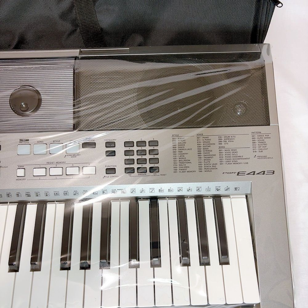 本体シュリンク キーボードスタンド付属