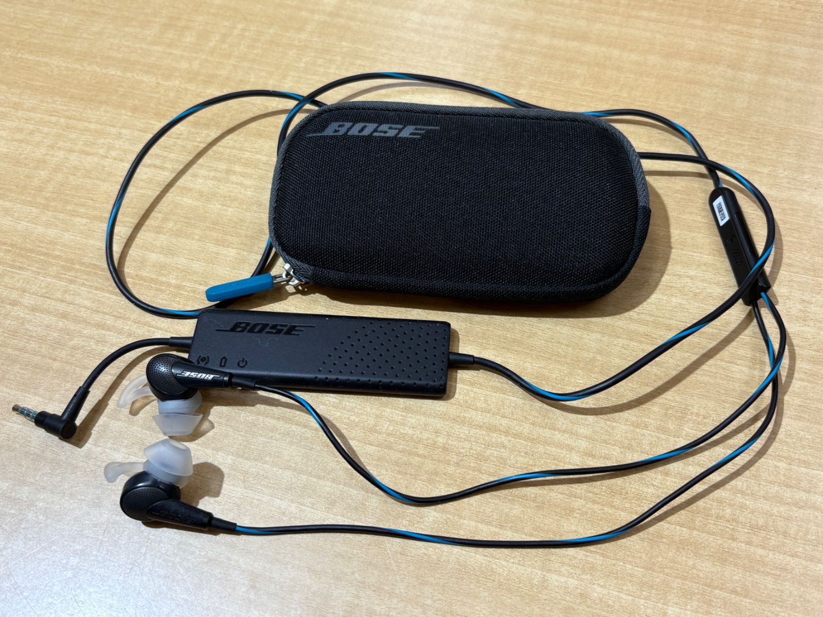 BOSE ボーズ Quiet Comfort20 QC20 ノイズキャンセリングイヤホン 有線
