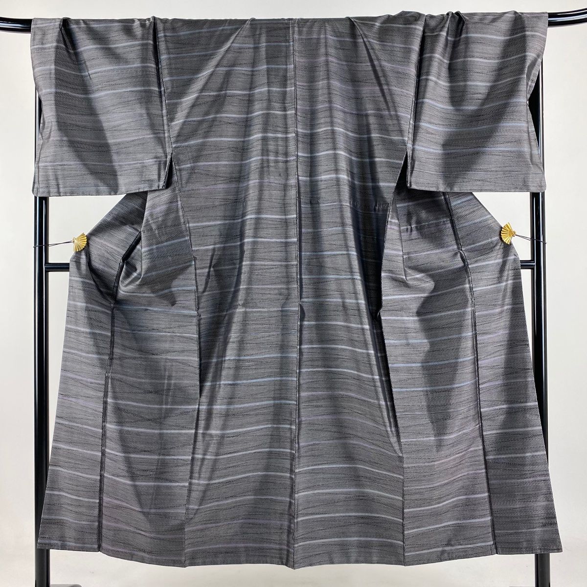 男着物 身丈150cm 裄丈75cm L 袷 紬 幾何学 縞 灰色 正絹 秀品