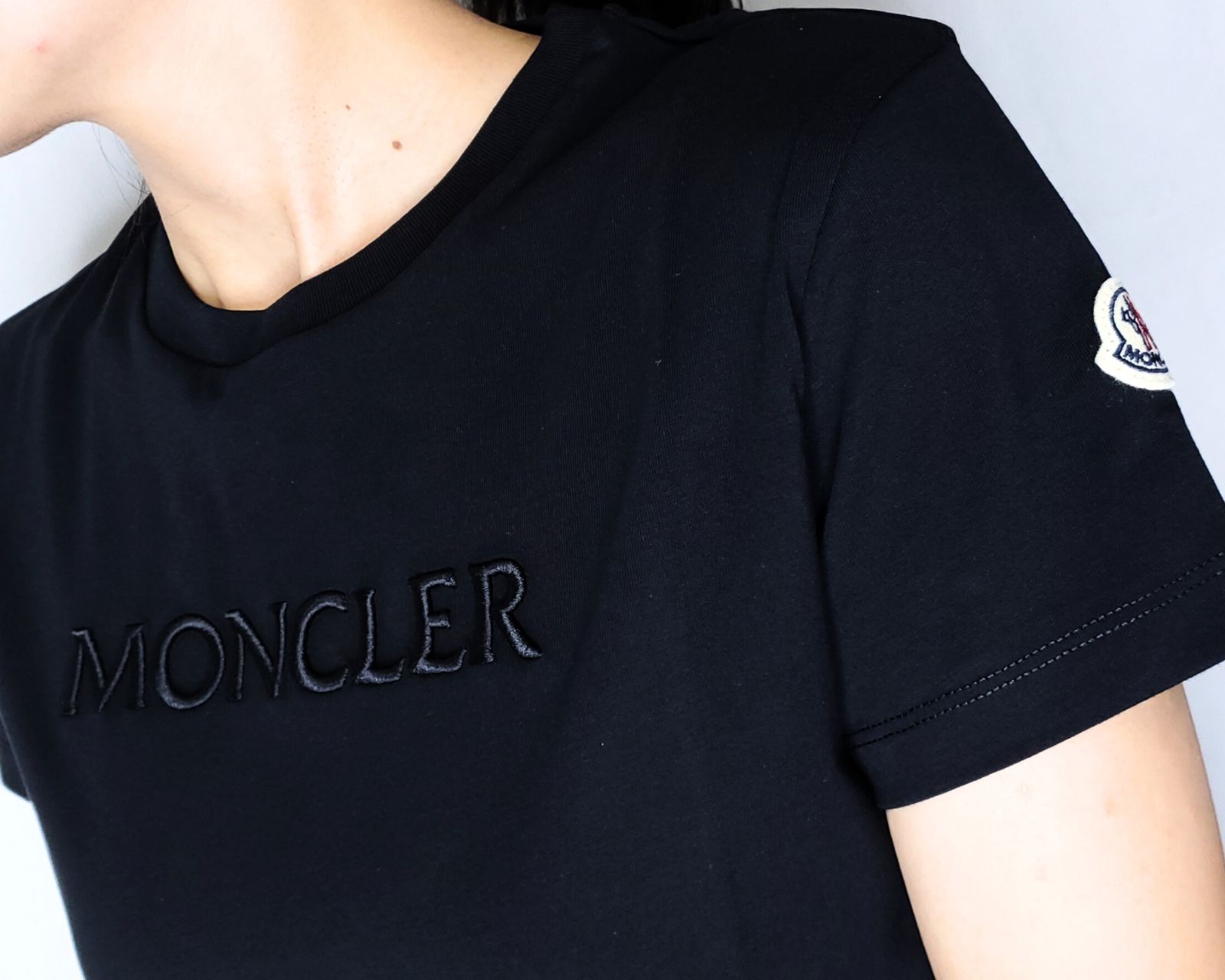 美品モンクレールジュニア　女児Tシャツ　14A 新品 正規品 2025 新作 モンクレール キッズ レディースOK S