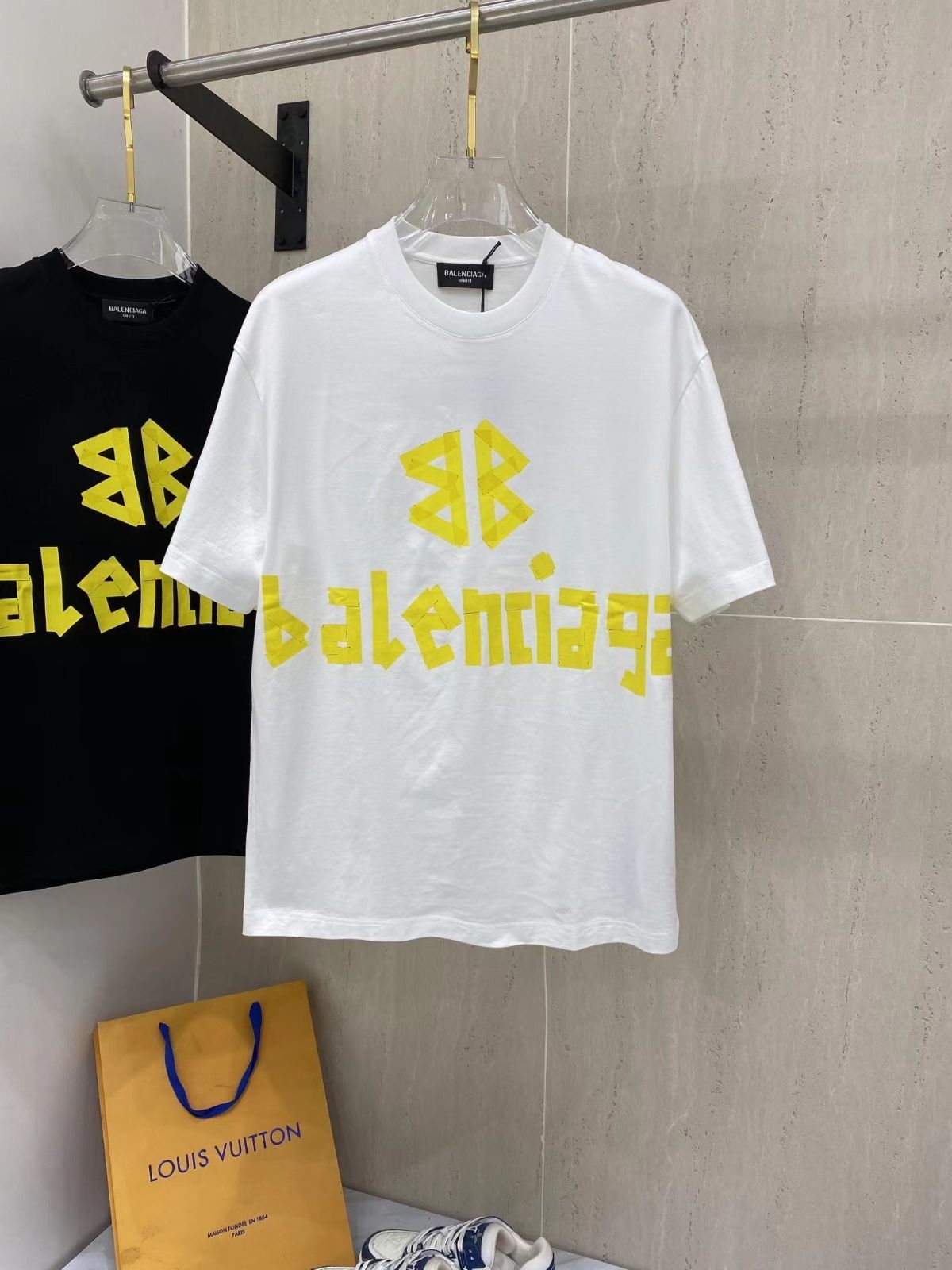 BALENCIAGA バレンシアガ Tape Type T シャツ S M L XL XXL