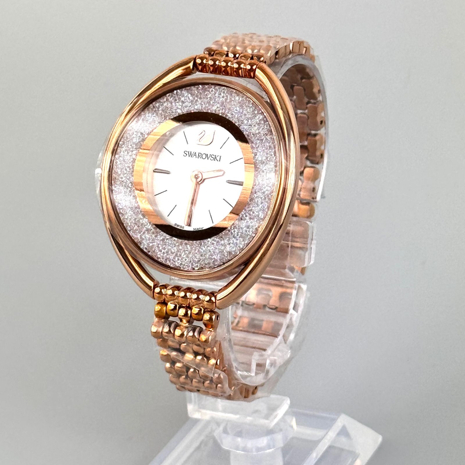 【希少】Swarovski  クリスタルライン シルバー 腕時計 スワロフスキー 新品✩.*˚】SWAROVSKI 腕時計クリスタルライン シルバー ホワイト