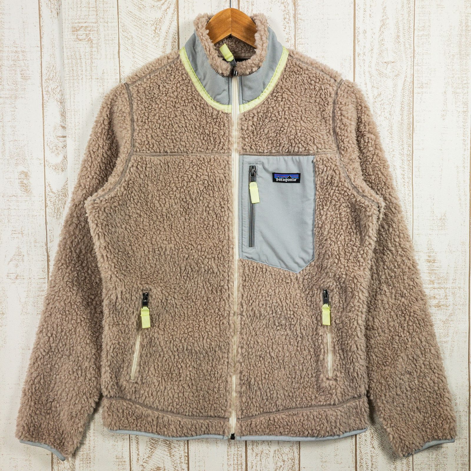 Women s M ベージュ系 2021 Patagonia パタゴニア クラシック レトロ エックス ジャケット Classic Retro-X Jacket STPE ポリエステル ウェア トップス アウター ジャケット フリース