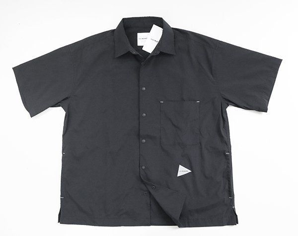 and wander ◆ UV cut stretch SS shirt 574-4183158 ストレッチ 半袖シャツ 黒 Ｌサイズ 下げ札付 定価2.6万円 アンドワンダー ◆ES17