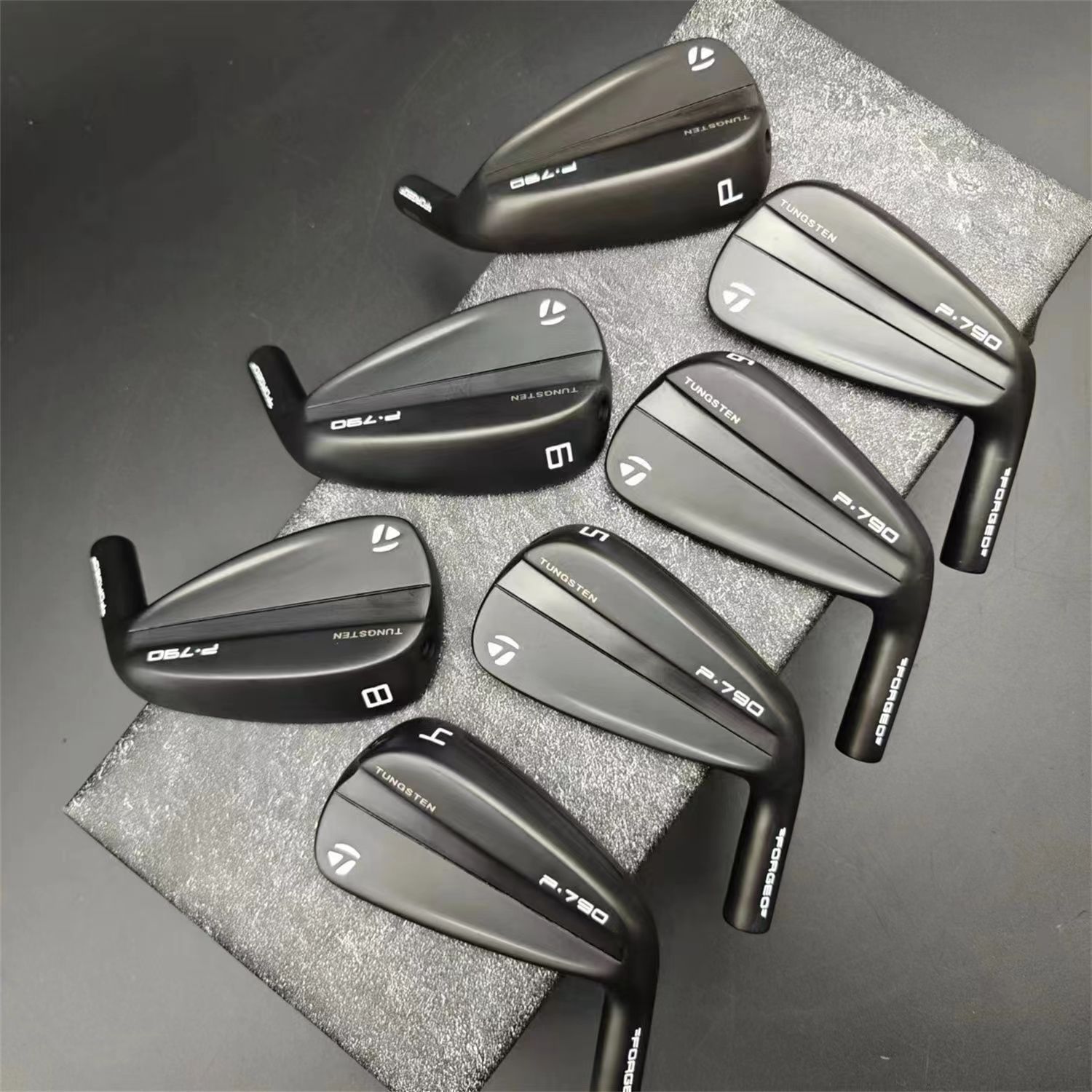 TaylorMadeテーラーメイドP790 ('2３黒ゴルフアイアン7本