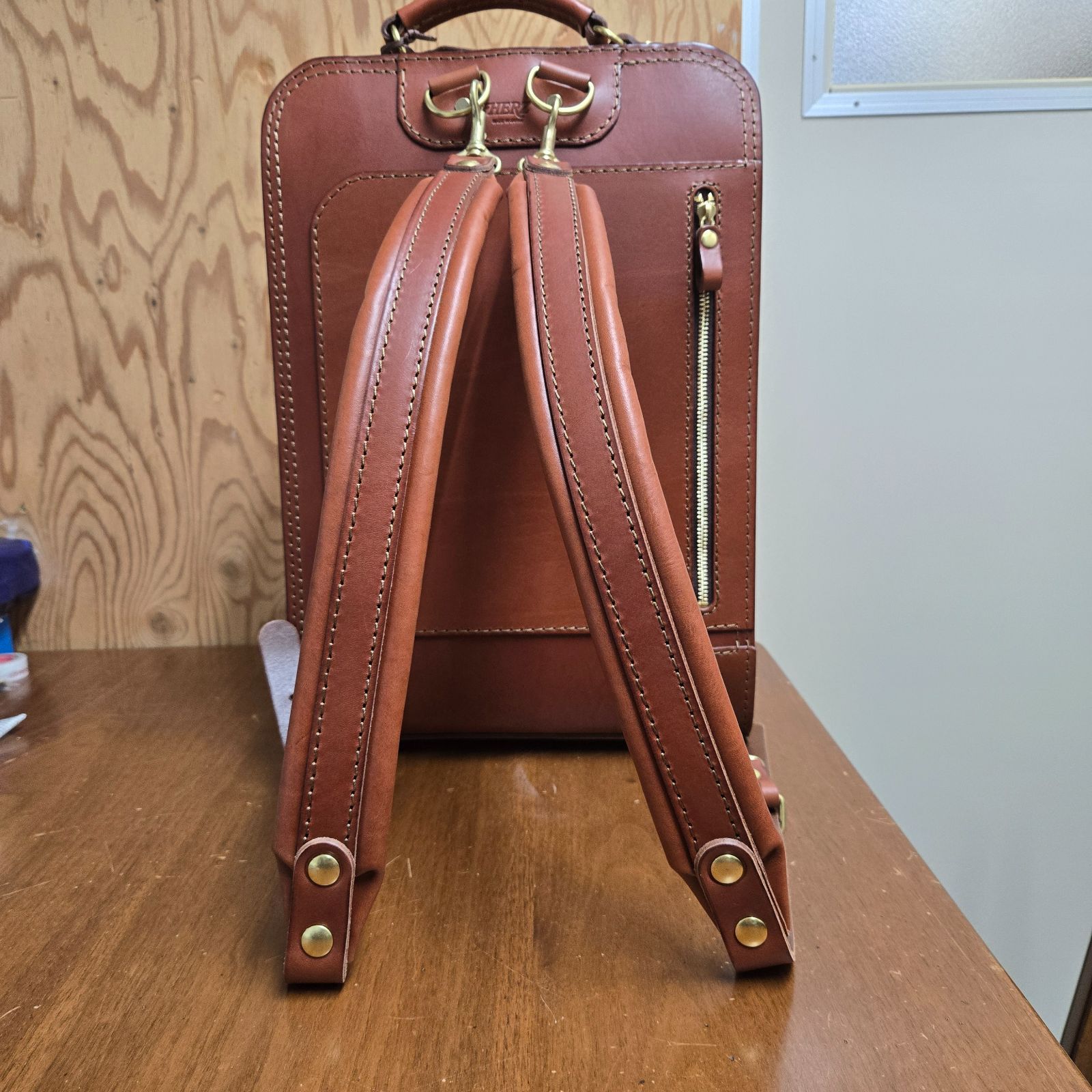 ヘルツ ブリュックリュック（R-25） 革色チョコ