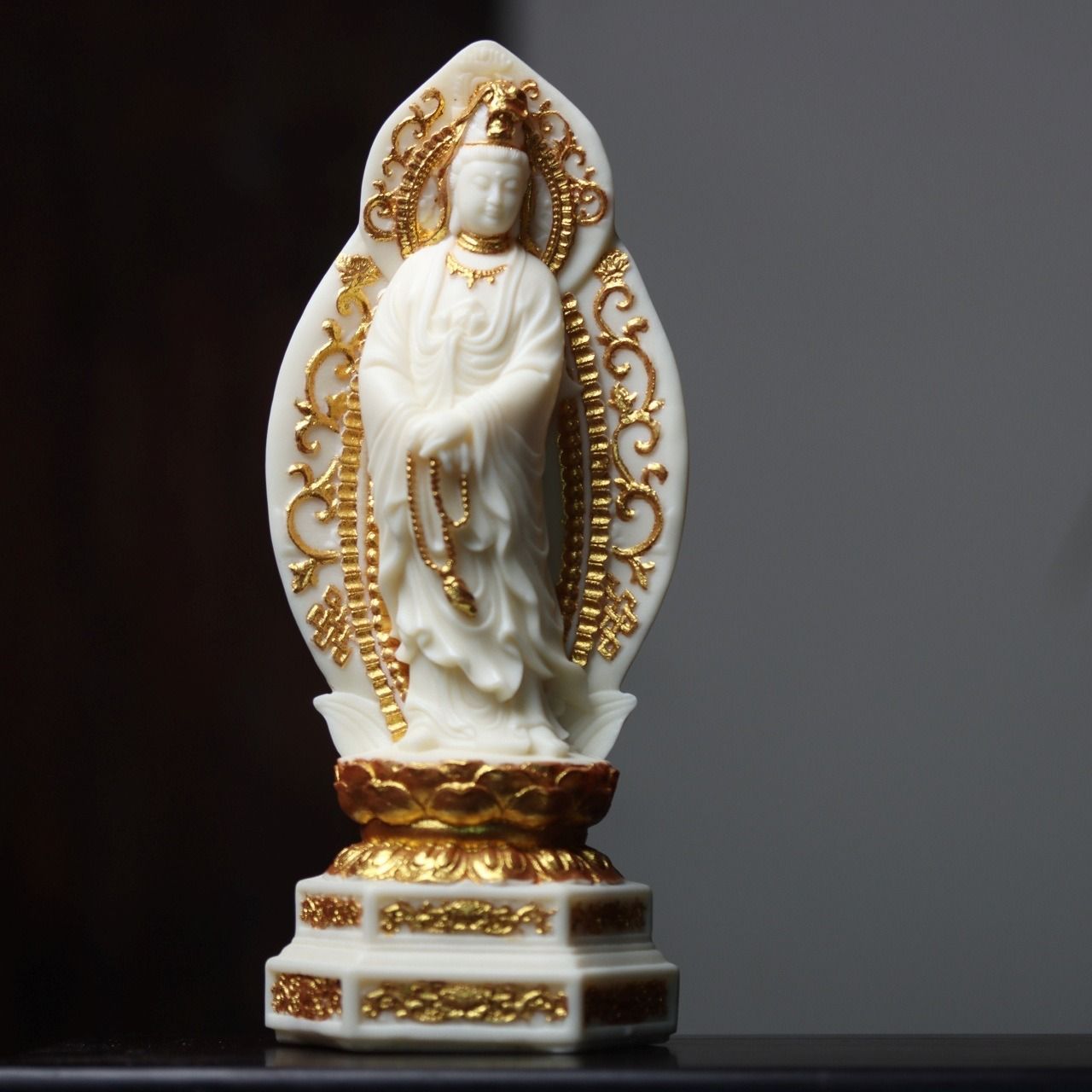 観音菩薩 菩薩 仏 書観音 供養品 木彫 仏像 仏教美術 極上品 仏教工芸 