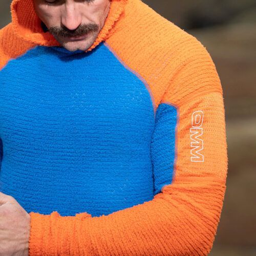 OMM Core Hoodie Black/Blue コアフーディ 115g - メルカリ OMM Core Hoodie Black/Blue コアフーディ 115g - メルカリ
