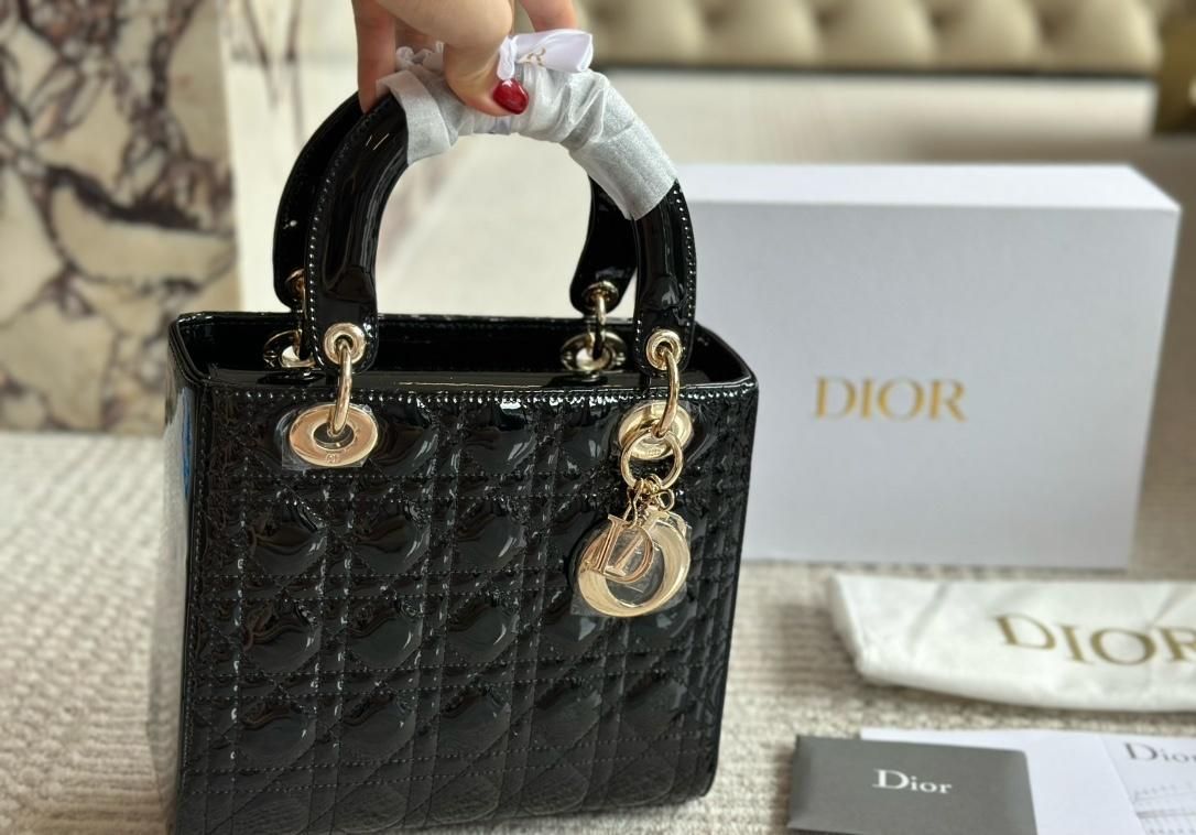 Dior   ディオール    カナージュ パテント バッグ   ハンドバッグ