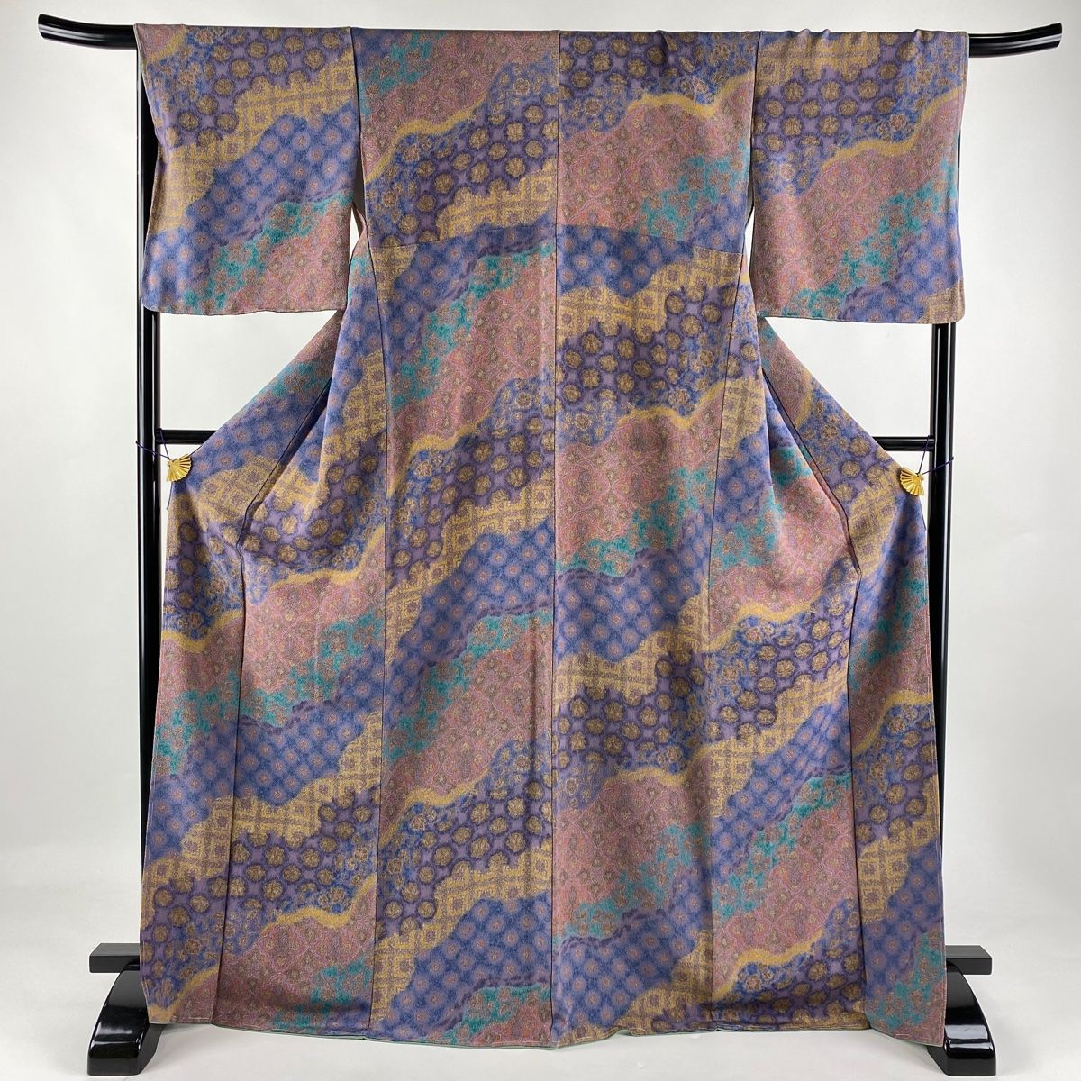 小紋 強まり 身丈170.5cm 裄丈67cm M 袷 草花 道長取り ぼかし 縮緬 紫 