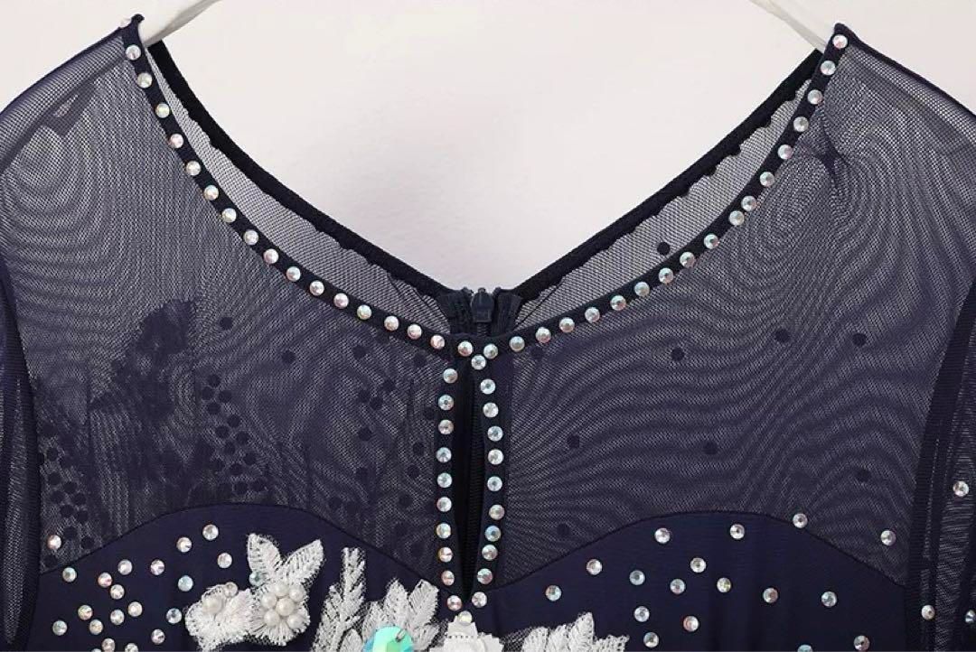 人気！ストーン付きスタンダードドレス✨後ろファスナーあり！2色使いが個性的❤️ 人気スタンダードドレス?ストーン付きファスナー仕様で着脱便利