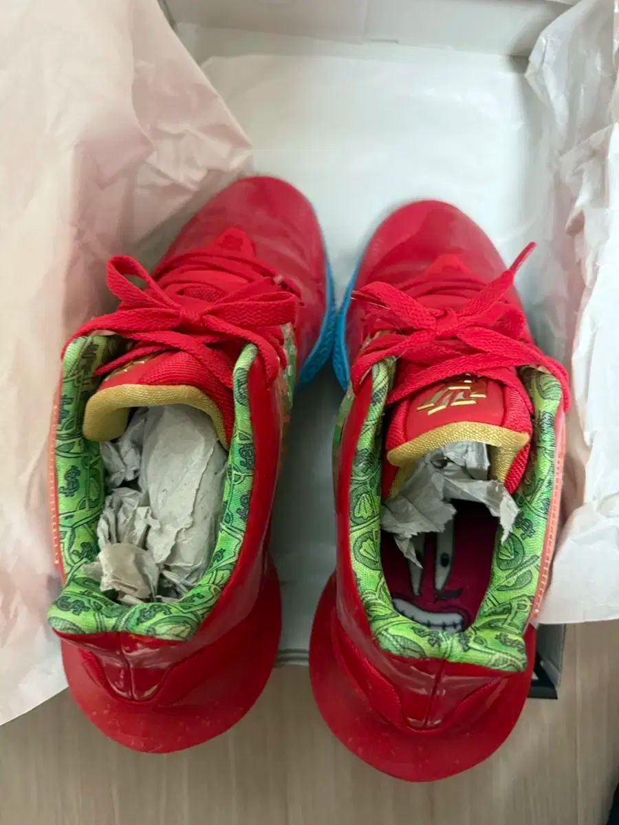 NIKE ナイキ スポンジボブ カイリー ロー 2 EP ピンサーボス