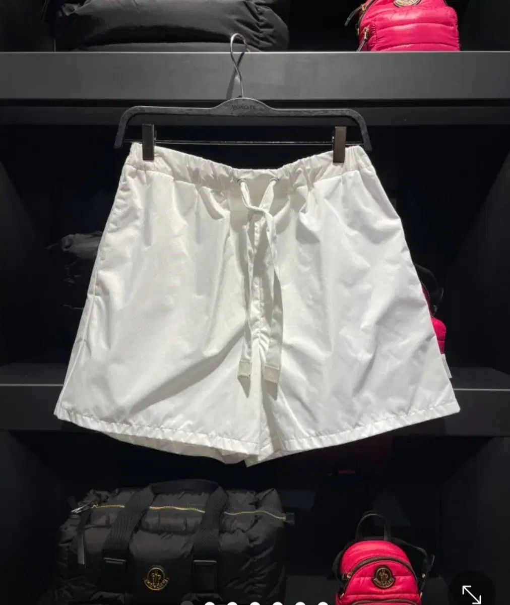 MONCLER モンクレール レーディスショートパンツ