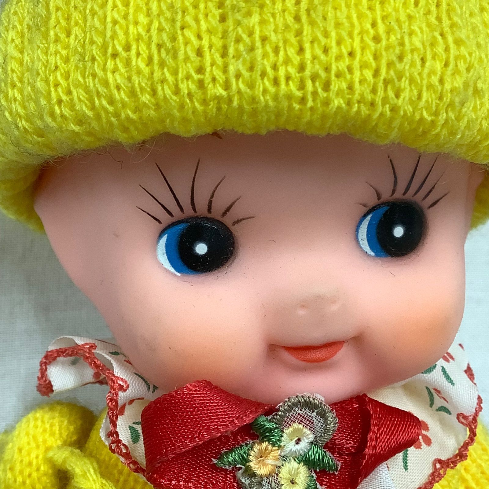 キューピー人形 2個セット 赤・黄色 ソフビ C836 - メルカリ