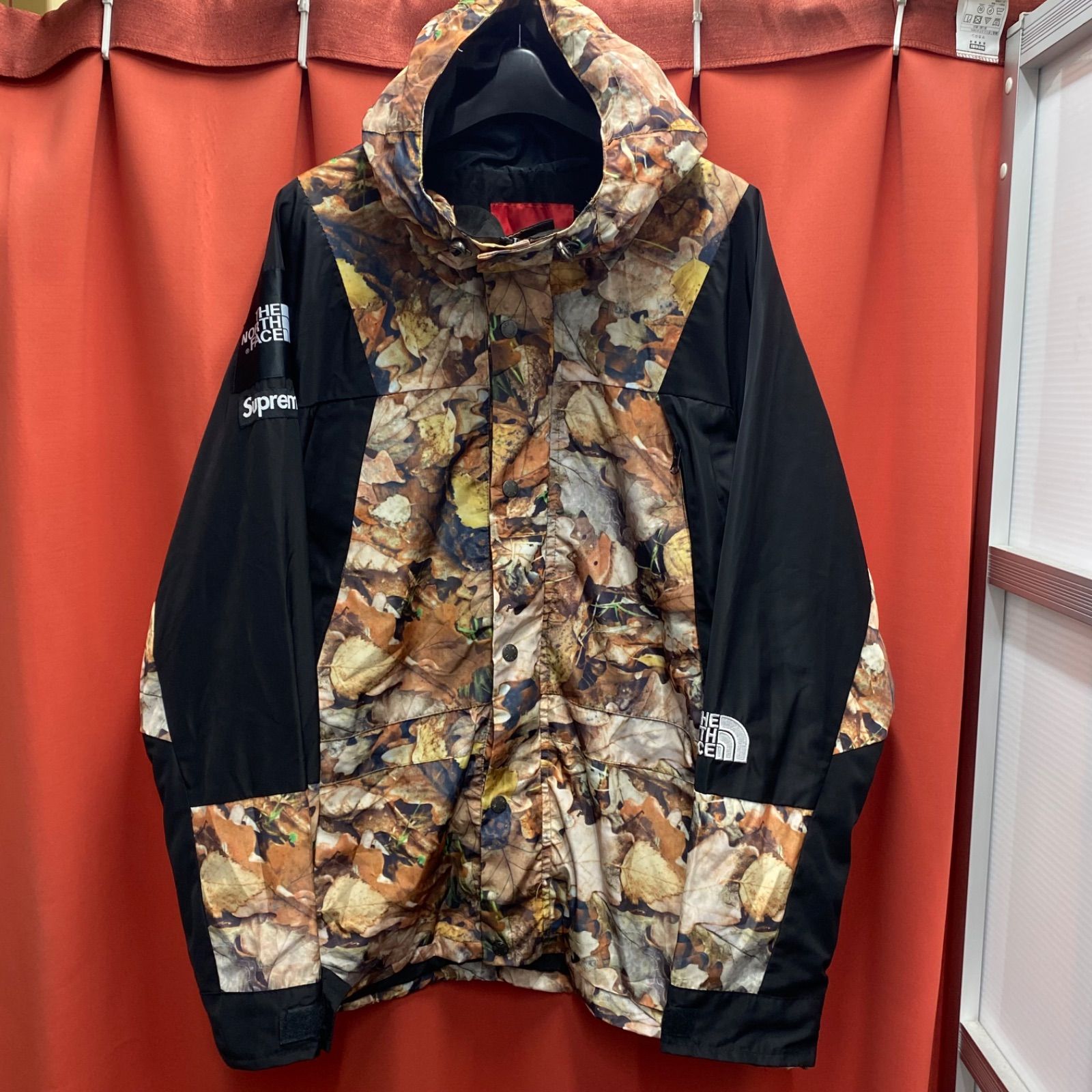 Supreme x The North Face ナイロンジャケット　Lサイズ Supreme x The North Face マウンテンジャケット | ブラック