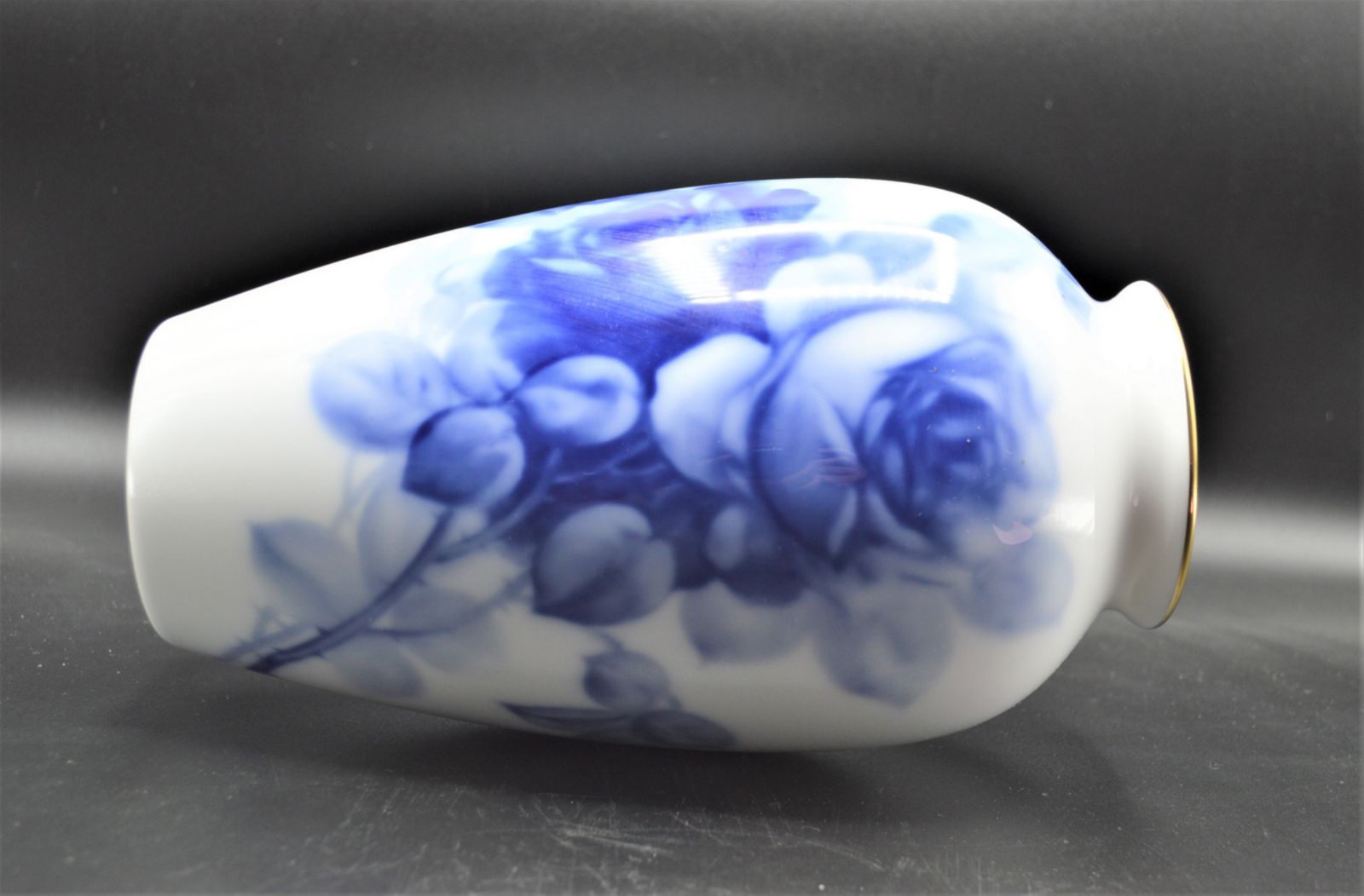 大倉陶園「ブルーローズフラワーベース」 （箱なし）CKA - メルカリ