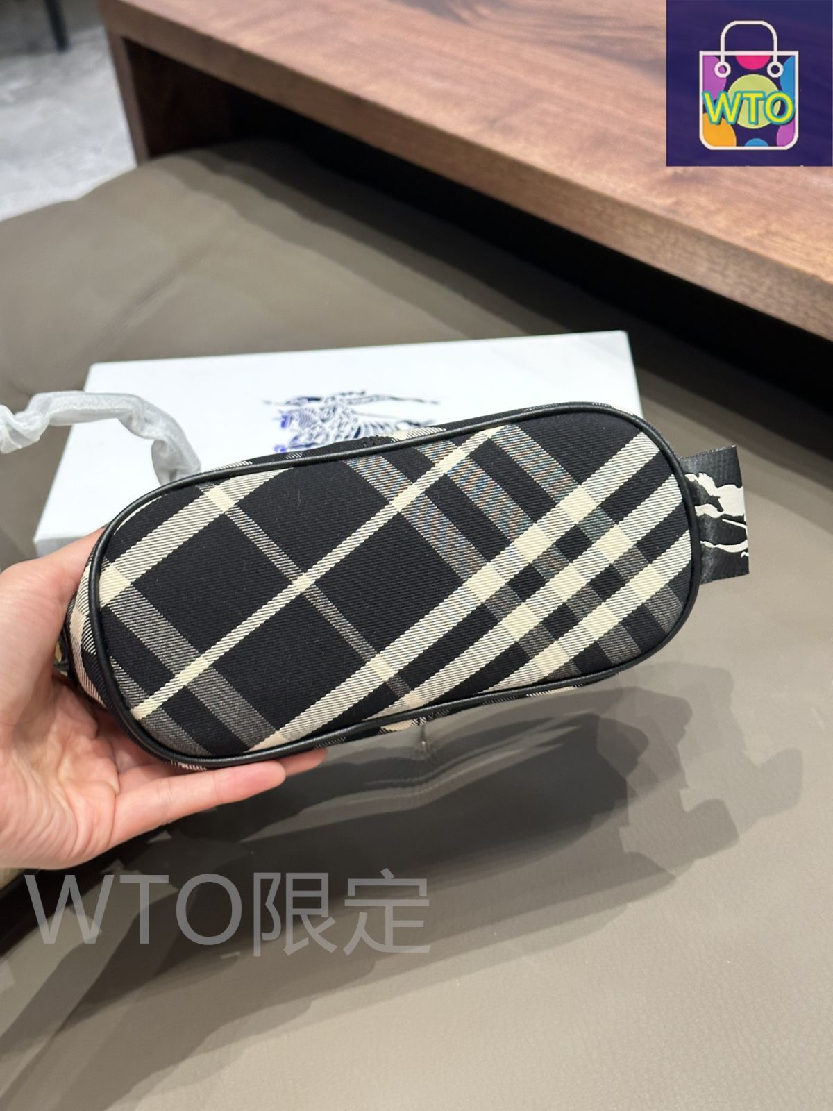 Burberry バーバリー