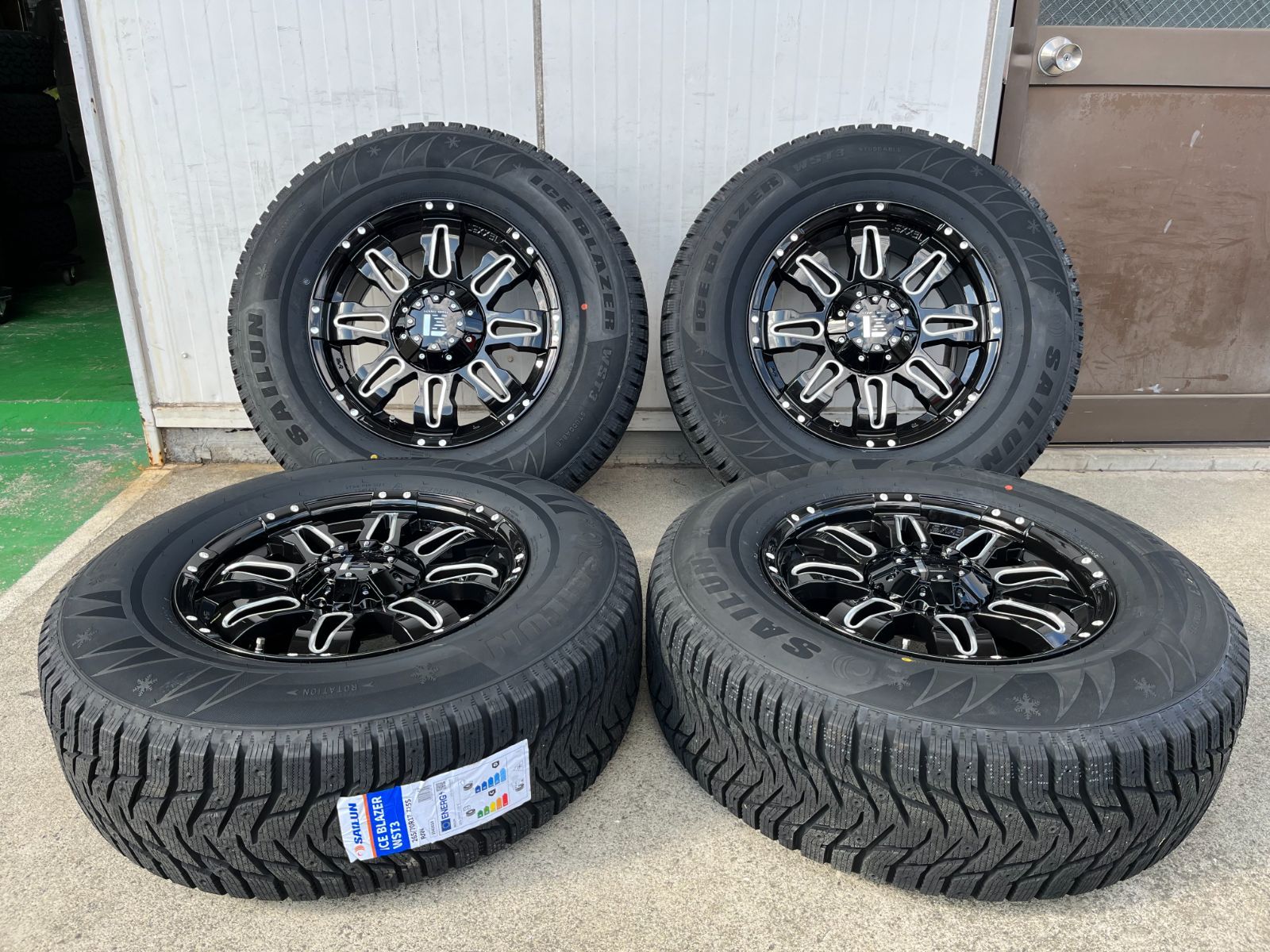 10月中旬入荷 品 スタッドレス 150 120プラド FJ H3 タイヤホイールセット 17インチ SAILUN WST3 265 70R17 LEXXEL Balano バレーノ ノーマル車高対応サイズ