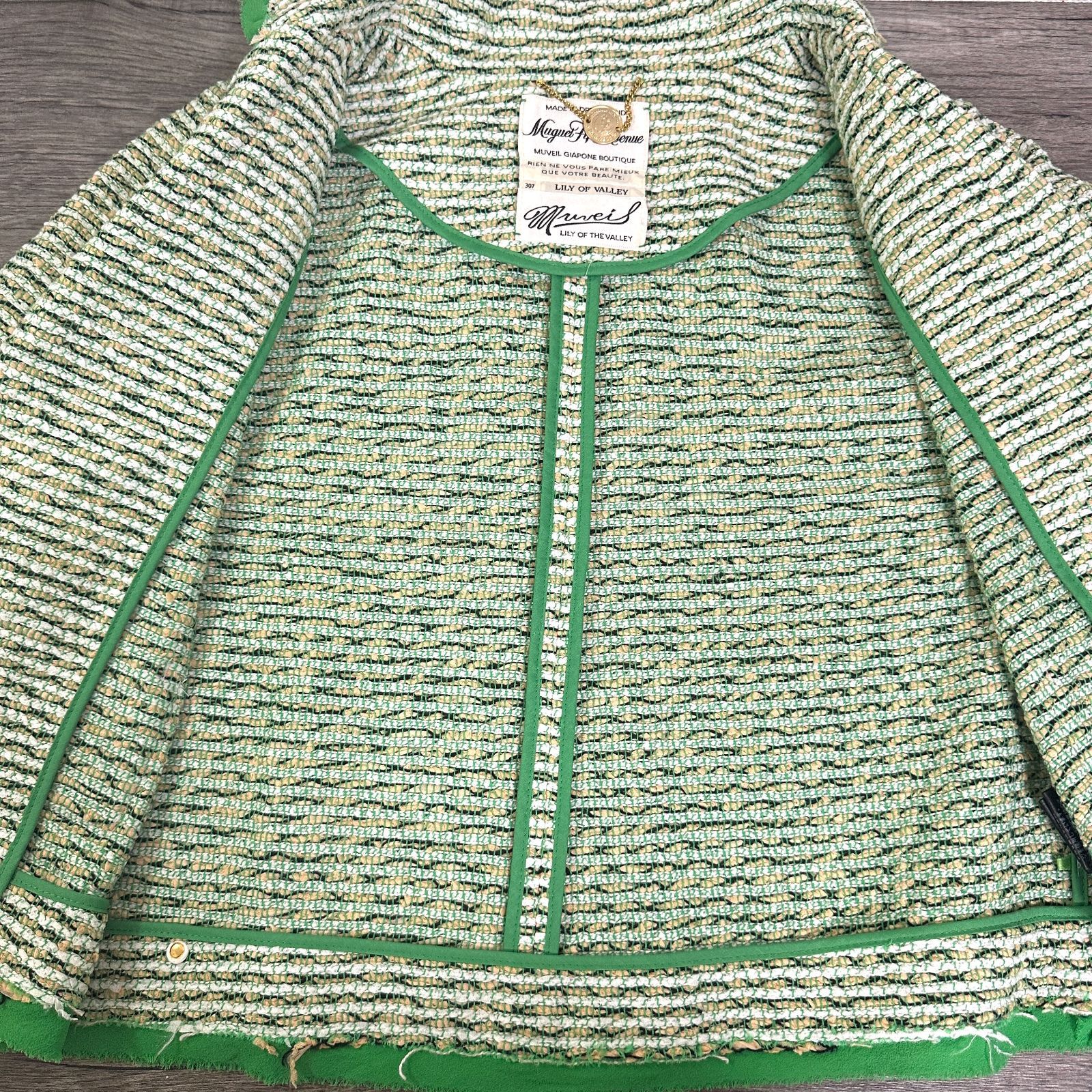 ボタンレス 薄手