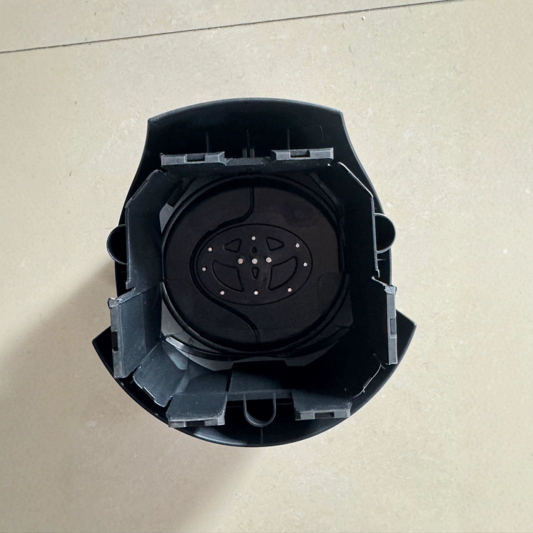 新型ヤリス対応 ステアリングホイールカバー ホーンカバー 内装用パネル 5個セット ドレスアップ 補修交換 高品質設計