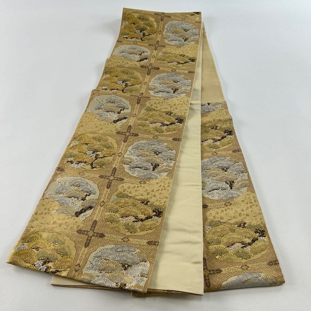 袋帯 美品 秀品 格天井 松梅 金銀糸 箔 金色 六通 正絹 【中古