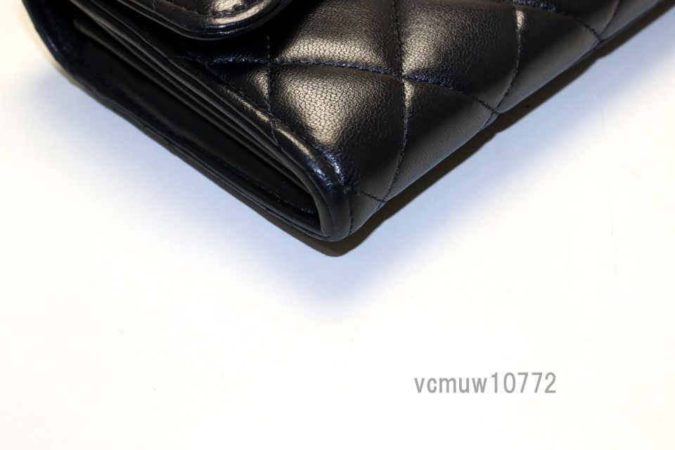 希少美中古□CHANEL 29番台 マトラッセ GD金具 レザー 2つ折り長財布  