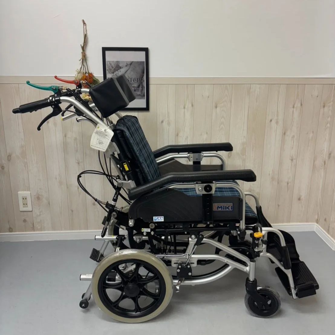 SKT-8 Miki 介助型車椅子 ティルト リクライニング コンパクト 車椅子