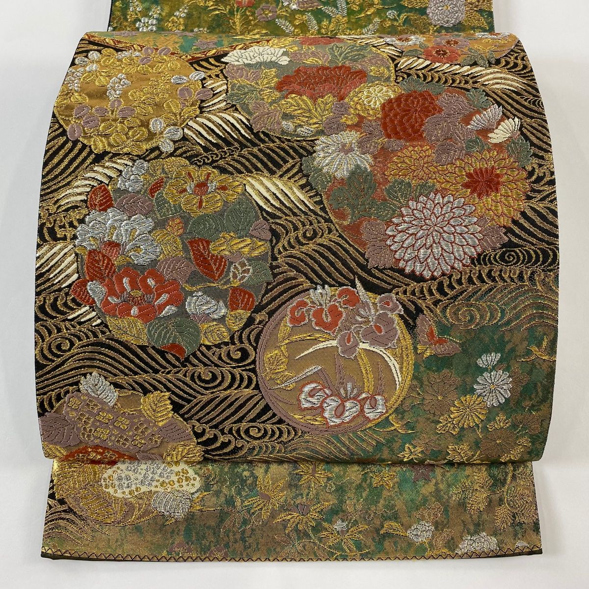 袋帯 秀品 蒔絵春秋文 金銀糸 箔 金色 六通 正絹 【中古