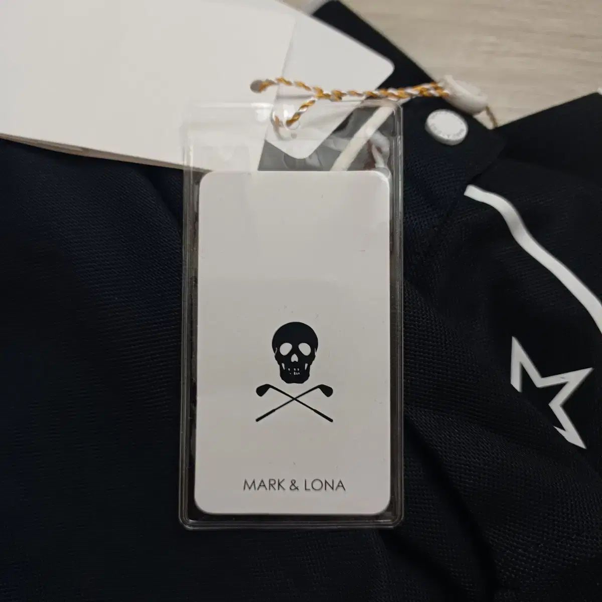 MARK&LONA　マークアンドロナ　ポロシャツ　38 MARK&LONA マークアンドロナ 半袖ポロシャツ 黒×白 斜めロゴ総柄