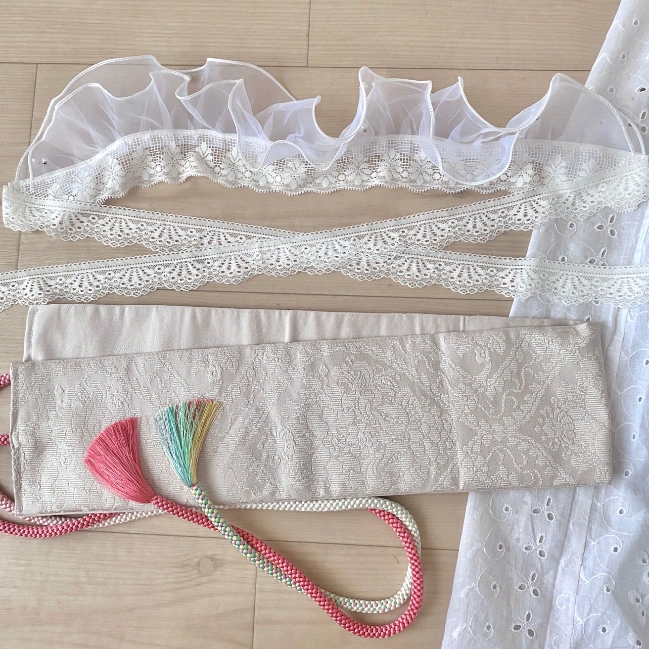 水色系 帯ベルトと帯飾り付き